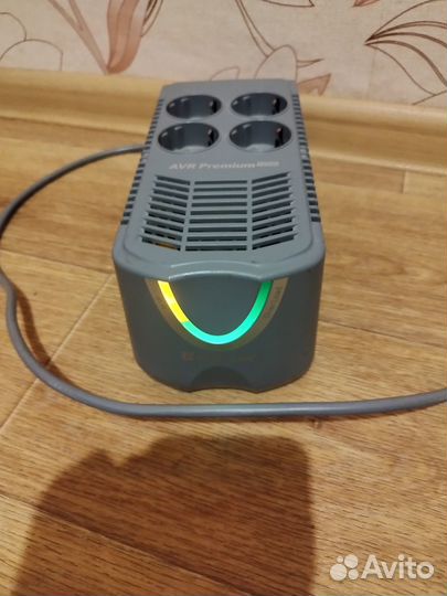 Стабилизатор напряжения