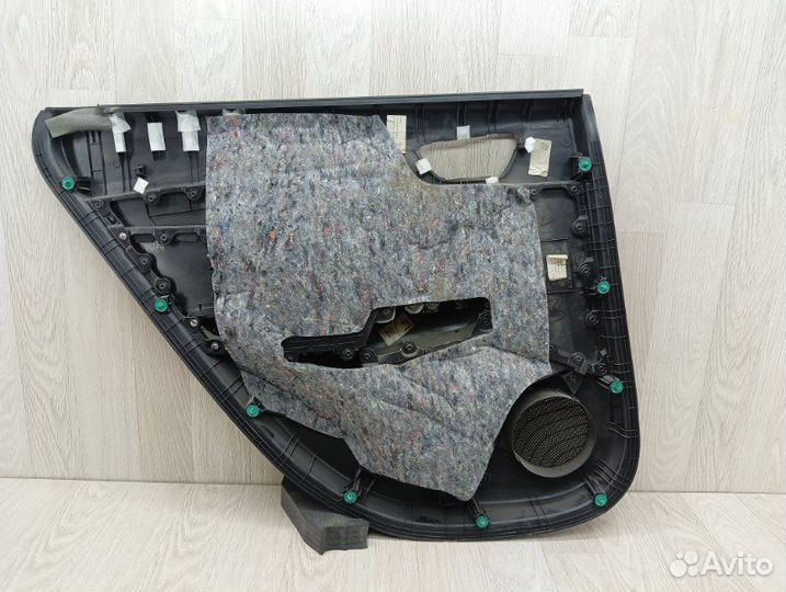 Обшивка двери задняя правая Hyundai Solaris 2