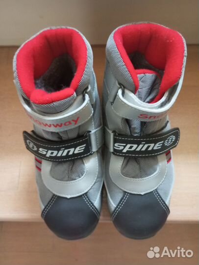 Ботинки лыжные