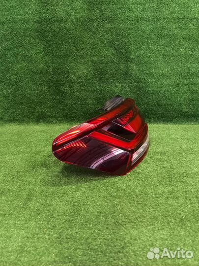 Фонарь задний левый Volkswagen Touareg CR7 DEN