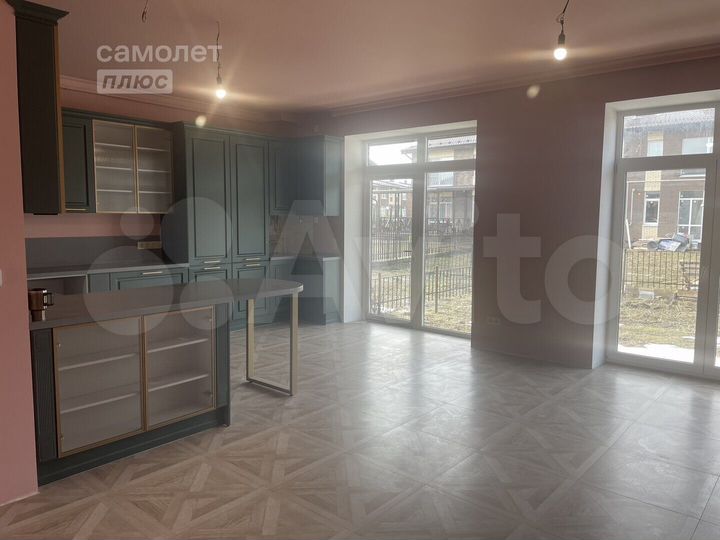 Таунхаус 135 м² на участке 4,2 сот.