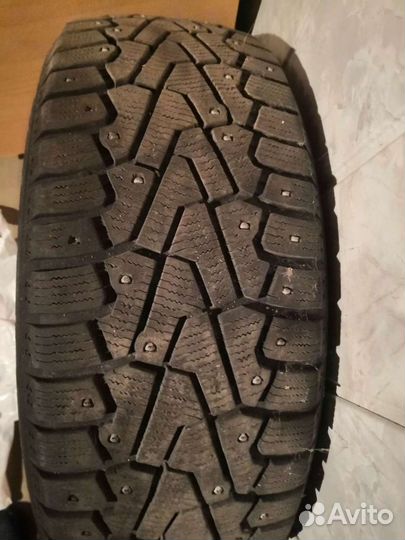 Pirelli Ice Zero 205/55 R16