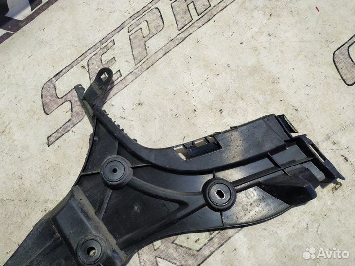 Крепление бампера заднее правое Audi A3 8V