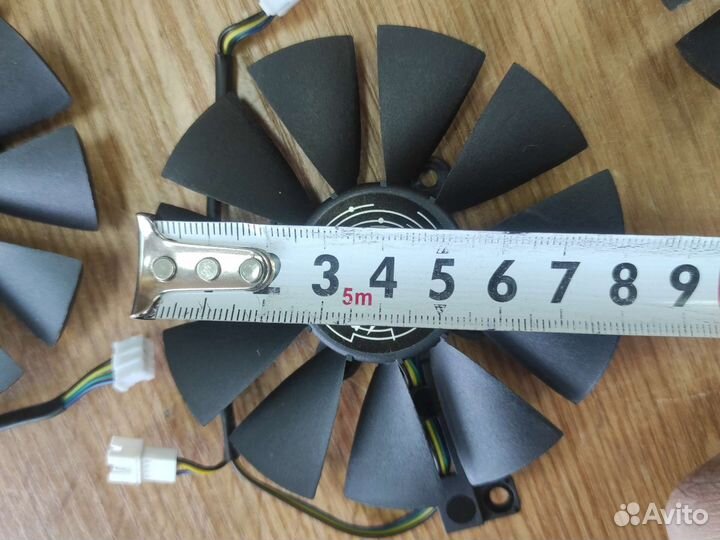 Вентилятор для видеокарты Asus 80мм,90мм