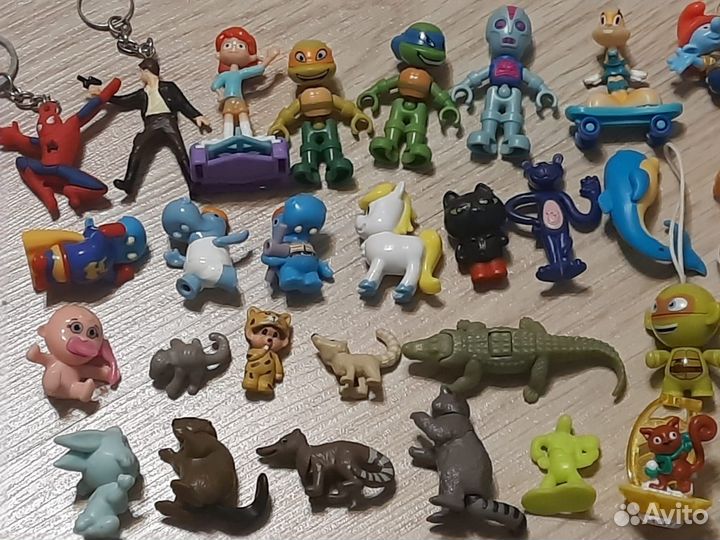 Детские игрушки и фигурки
