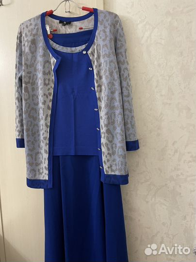 Костюм тройка