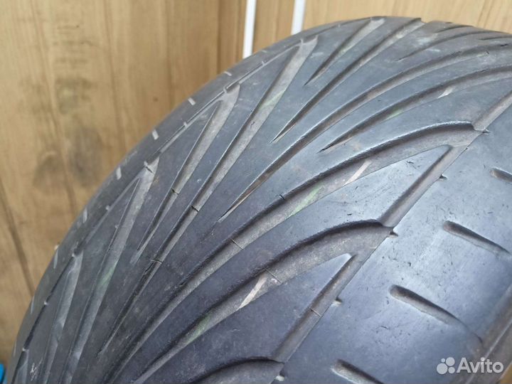 Toyo Proxes T1-R 245/45 R19