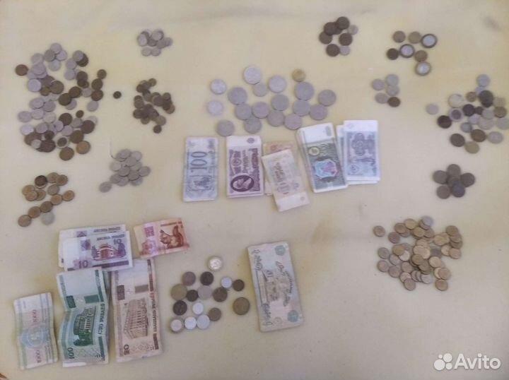 Коллекция монет СССР, банкнот, иностранных монет