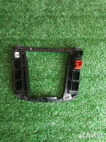 Накладка декоративная консоли Skoda Superb 2