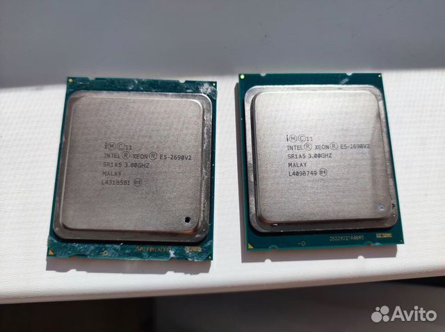 Процессор Intel Xeon E5 2690 v2