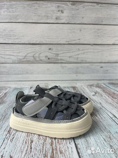 Сандалии детские