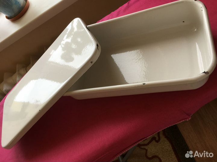 Кухонные принадлежности, кастрюли