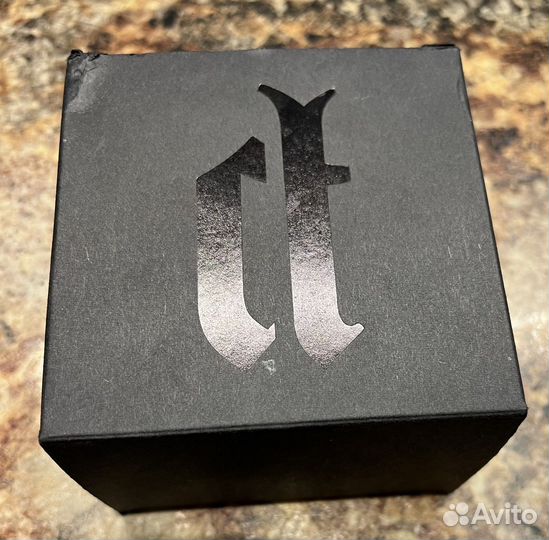 Кожаный браслет мужской