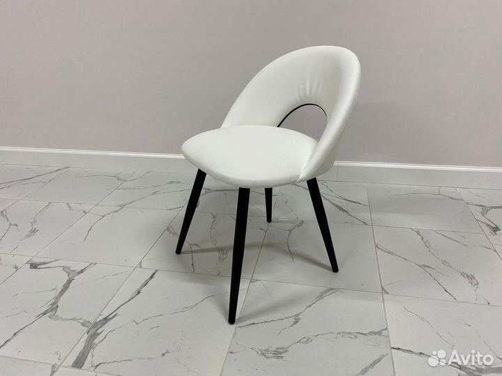 Стул Комо, белая экокожа