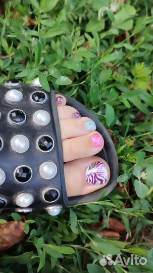 Маникюр и педикюр