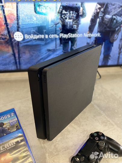Sony playstation 4 slim