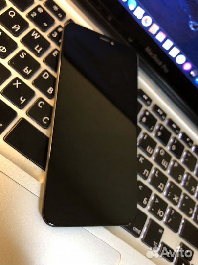 Дисплей на iPhone X