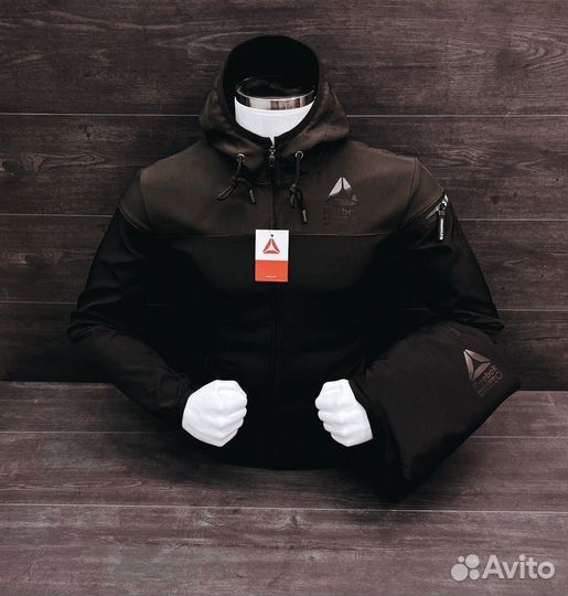 Спортивный костюм мужской Reebok