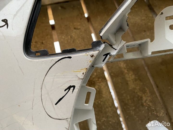 Бампер передний еs 7 Lexus ES