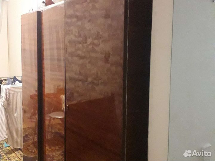 Шифонеры и шкафы бу