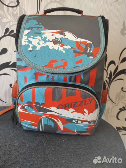 Рюкзак школьный