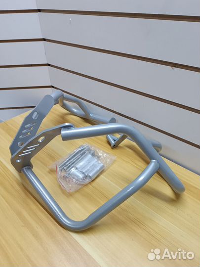 Передняя защита двигателя мотоцикла