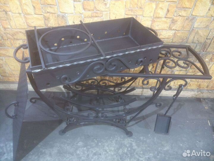 Мангал с подставкой под казан