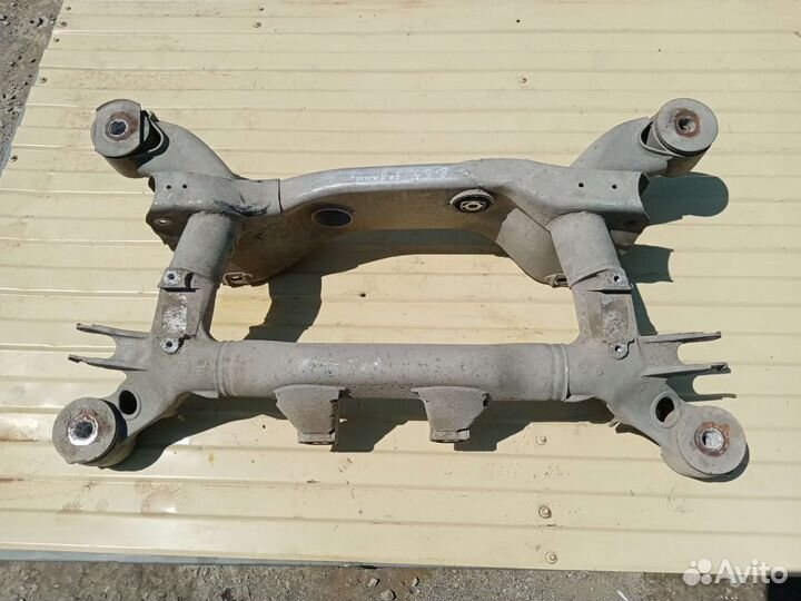 Задний подрамник BMW7 E65 730i 2003