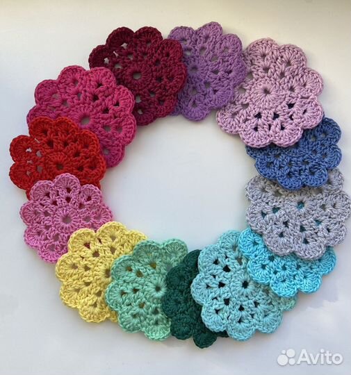 Снежинки ажурные, цветы вязаные, салфетки