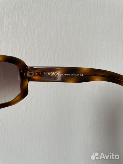 Солнцезащитные очки Chanel