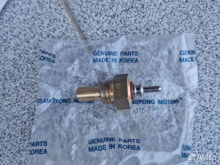 Датчик температуры на гбц Ssang Yong Rexton