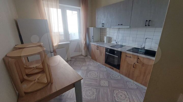 2-к. квартира, 55 м², 7/16 эт.