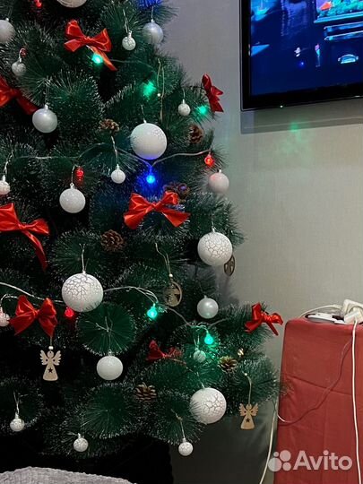 Елка искусственная 210