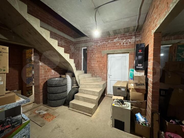 Дом 203,3 м² на участке 3 сот.