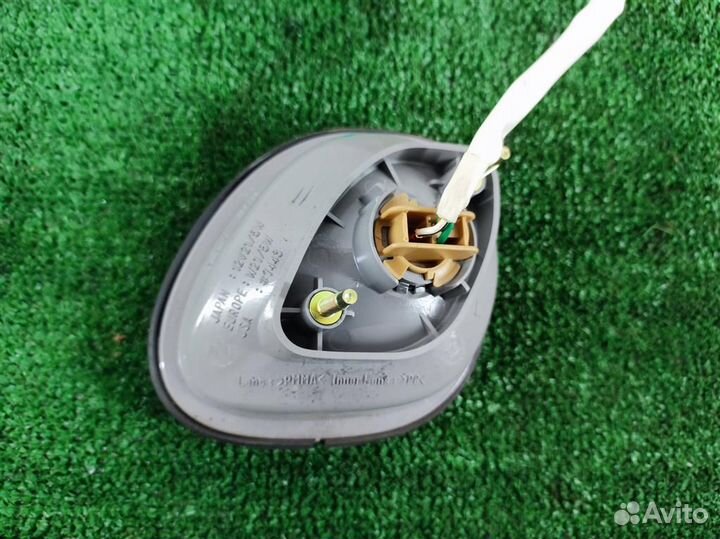 Фонарь задний внутренний левый Lexus GS300 (S160)