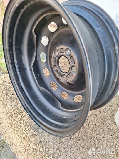 Диски оригинал r15 на ford focus металлические