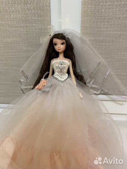 Коллекционная кукла