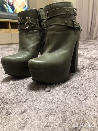 Ботильоны женские 36 р. кожа Италия