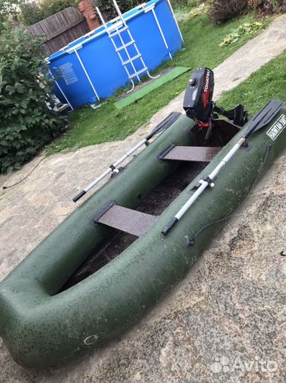 Лодка с мотором