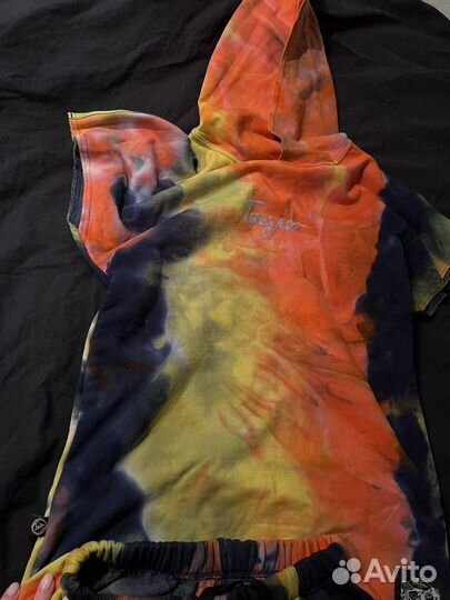 Спортивный костюм