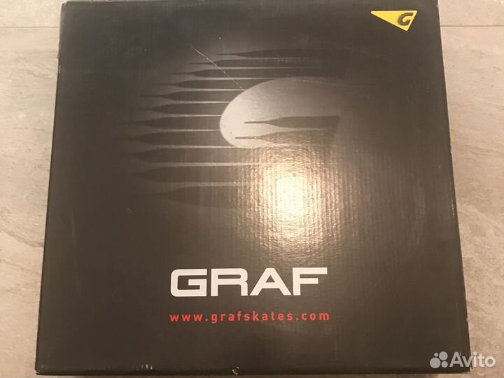 Фигурные коньки Graf размер 35, состояние новых