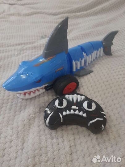 Hot wheels акула машина