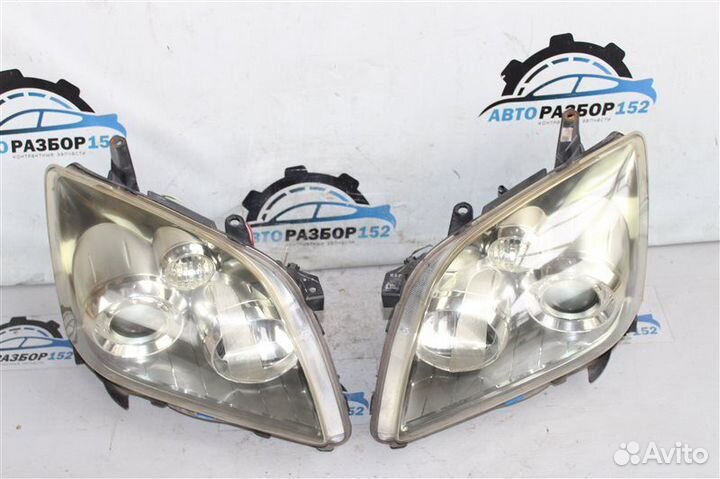 Фары Toyota Avensis AZT250 1azfse 2002-2007