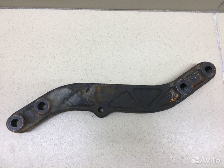 Кронштейн АКПП правый Vitara/Sidekick 1989-1999