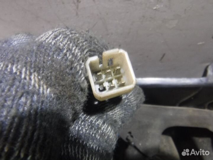 Фонарь задний левый Mitsubishi L300