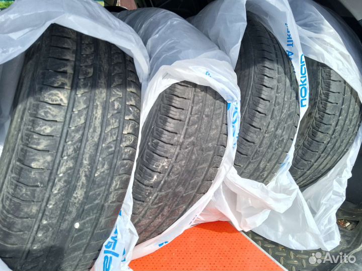 Nexen Roadian 581 235/75 R16