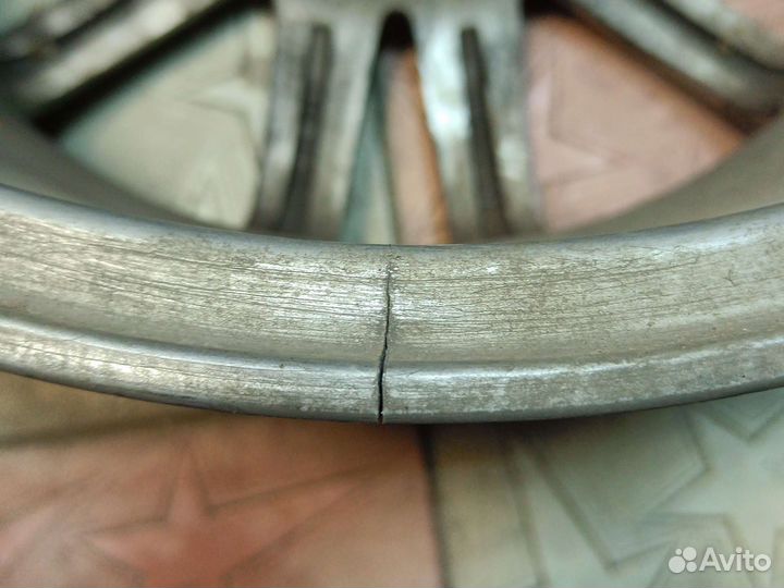 Литые диски r 16 на Skoda Octavia