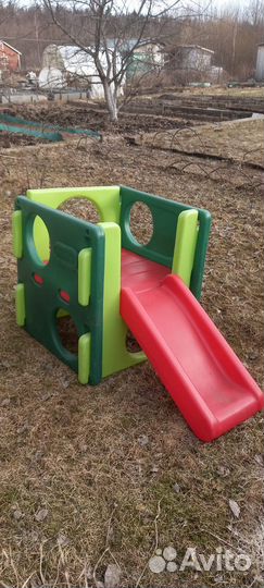 Игровой центр с горкой
