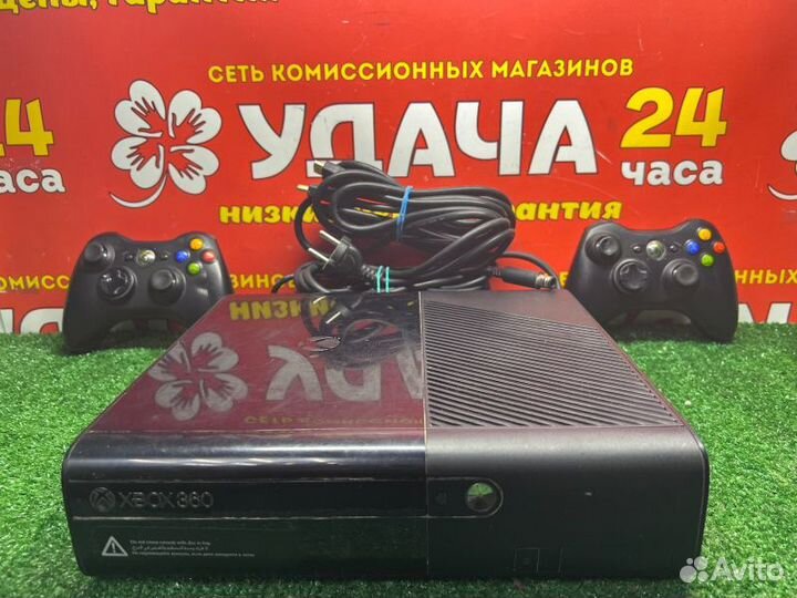 Игровая приставка - Xbox 360