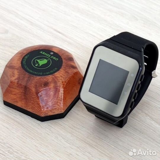 Кнопка вызова официанта и часы пейджер официанта